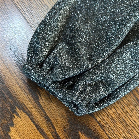 Storia Women’s Large Metallic Gray Silver Jumpsuit w Waist Tie - Picture 4 of 7